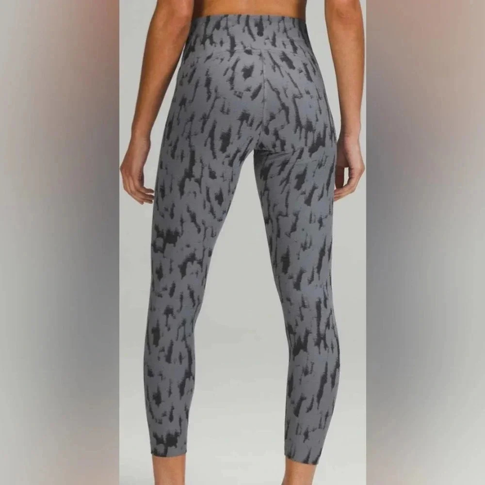 Lululemon Lululemon Instill High Rise Tight Three D Camo Jacquard Size 4